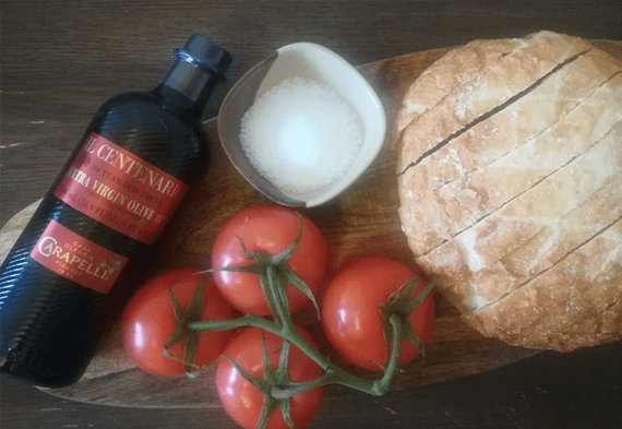Ingredients for pan con tomate